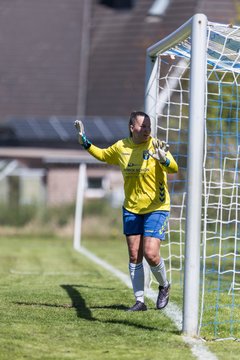 Bild 320 - F TSV Zarpen - Holstein Kiel II : Ergebnis: 2:6